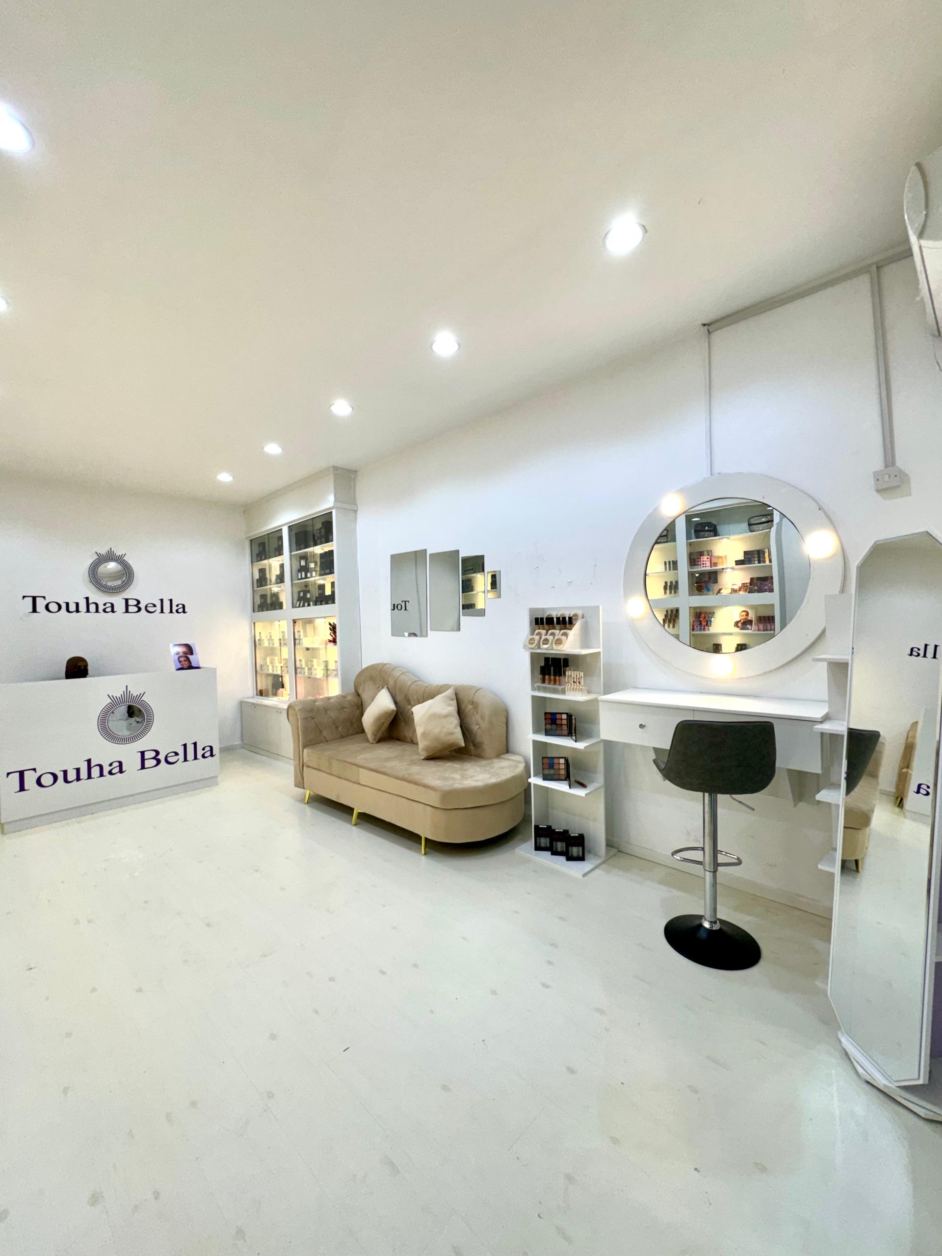 Touha Bella Reception